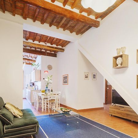 Michael'S Home - Cozy Apartment In The Heart Of ルッカ エクステリア 写真